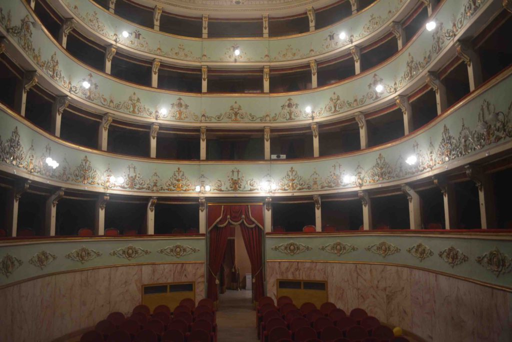 Offida Teatro Serpente Aureo